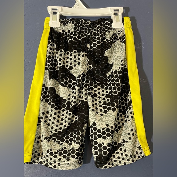 Boys Size 7 - 3-Piece Set - Picture 2 of 5